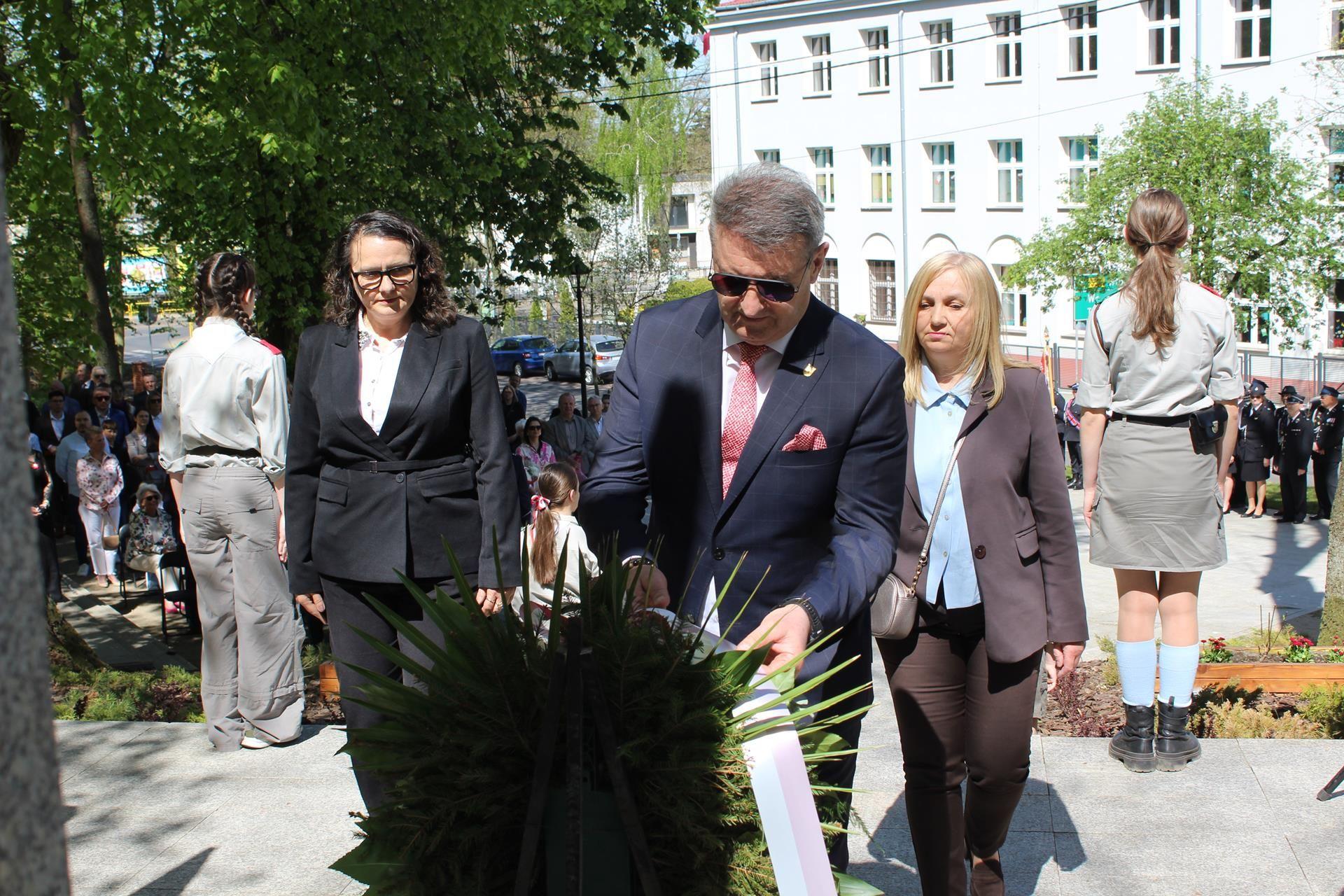 Zdj. nr. 8. Lipnowskie obchody 235. rocznicy uchwalenia Konstytucji 3 Maja