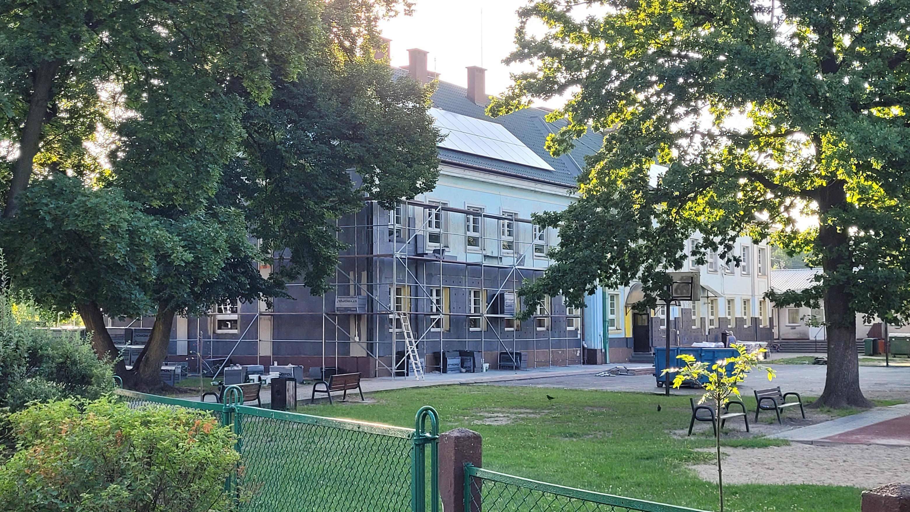 Zdj. nr. 2. Termomodernizacja Szkoły Podstawowej Nr 5 - lipiec 2026
