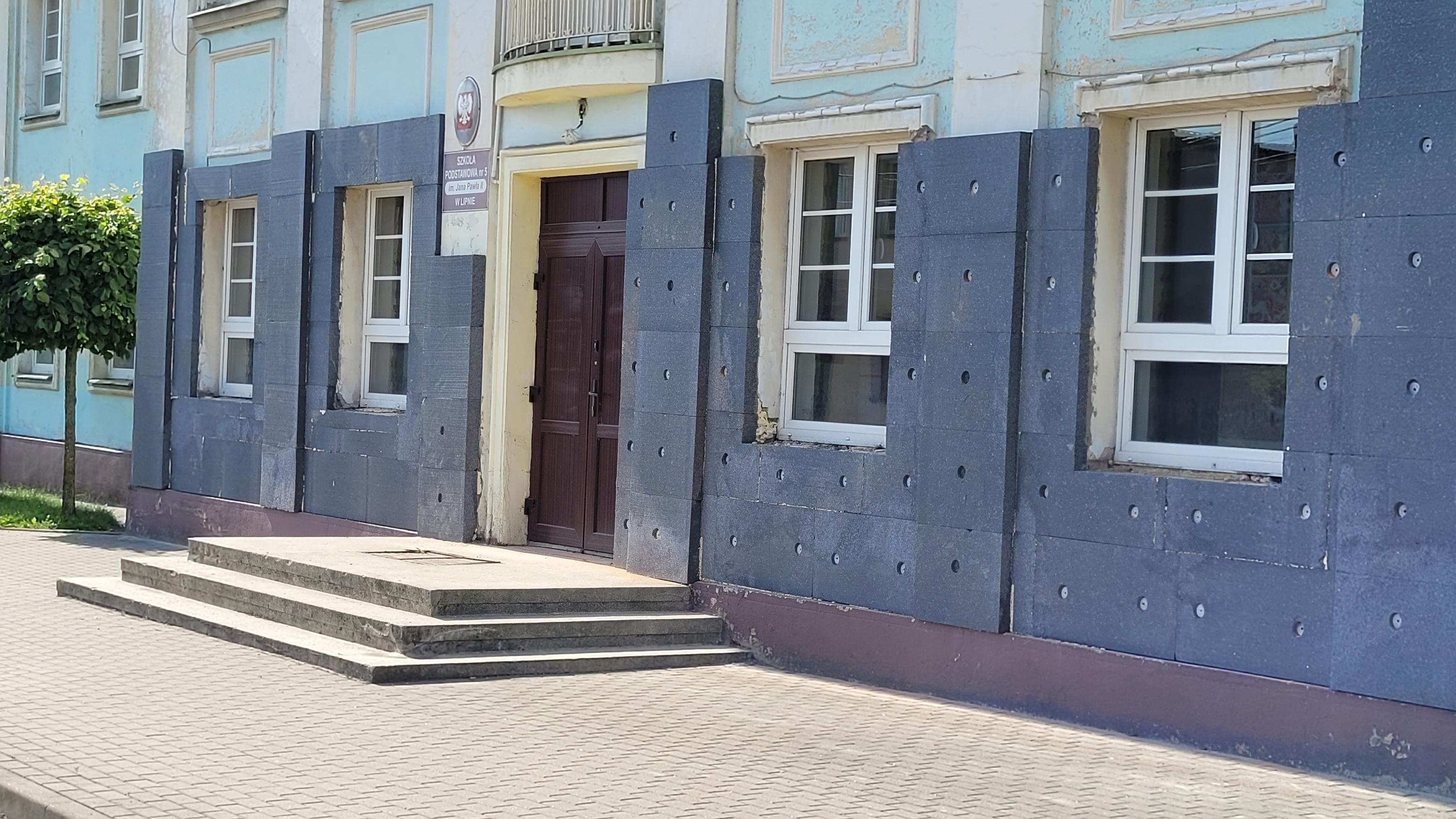 Zdj. nr. 6. Termomodernizacja Szkoły Podstawowej Nr 5 - lipiec 2026