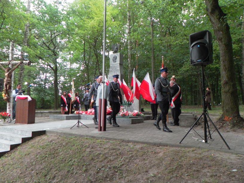 Zdj. nr. 48. Obchody Święta Wojska Polskiego oraz Cudu nad Wisłą