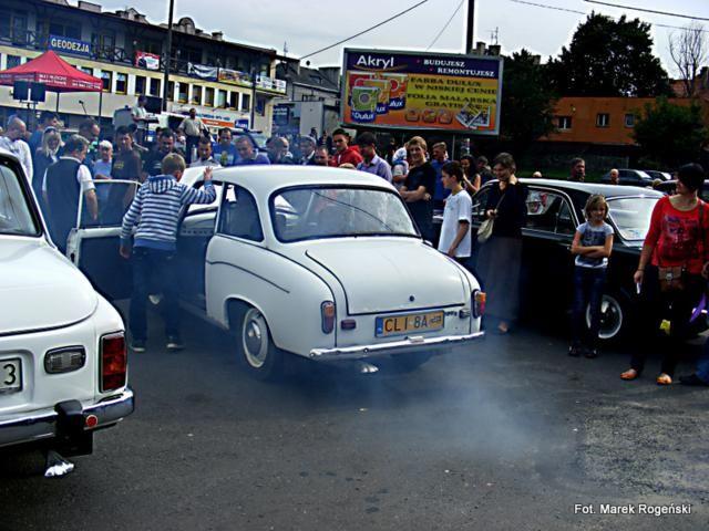 Zdj. nr. 10. Wystawa aut zabytkowych - 1 września 2012