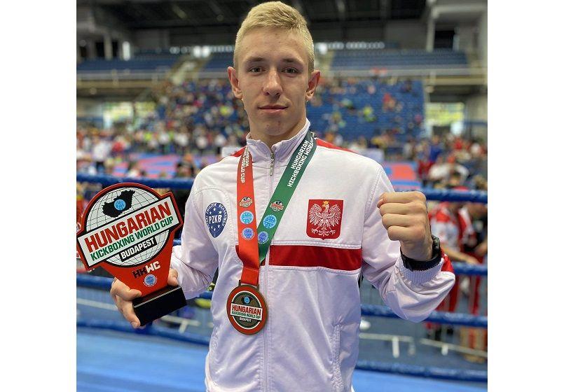 Szymon Majewski z Lipnowskiego Klubu Kyokushin Karate zdobywcą Pucharu Świata w Kickboxingu!