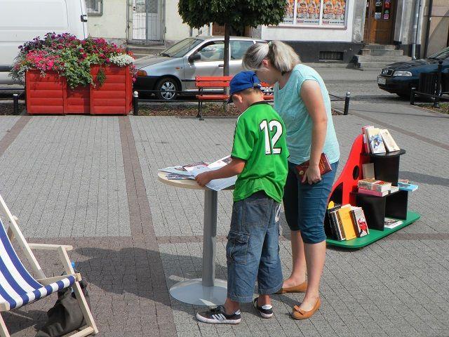 Zdj. nr. 5. Letnia Czytelnia przy fontannie