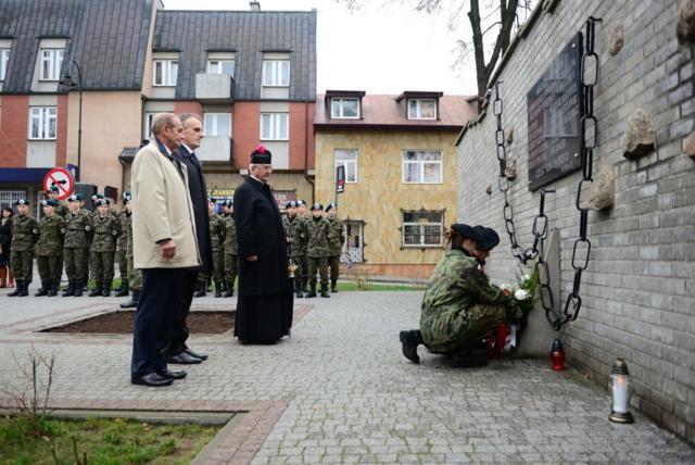 Zdj. nr. 7. 73 rocznica rozstrzelenia 10 lipnowian - 3 listopada 2013 roku