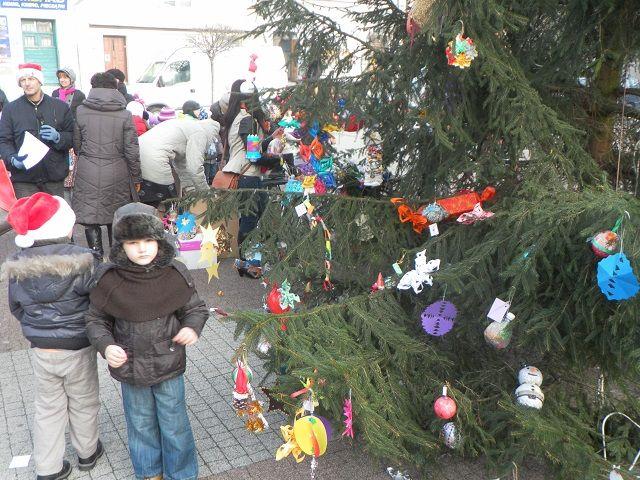 Zdj. nr. 6. Spotkanie przy choince - 10 grudnia 2013 roku