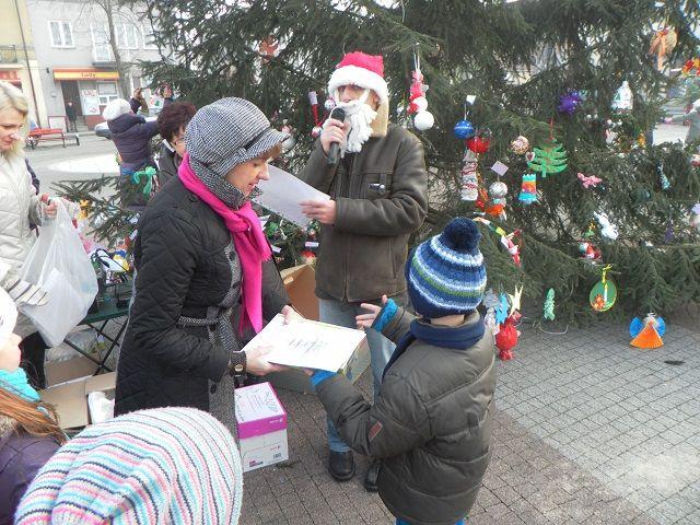 Zdj. nr. 8. Spotkanie przy choince - 10 grudnia 2013 roku