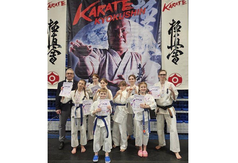 Kolejne sukcesy zawodników z Lipnowskiego Klubu Kyokushin Karate