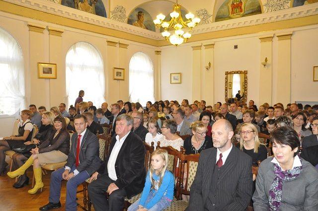 Wręczenie stypendiów Burmistrza Miasta Lipna dla uczniów szczególnie uzdolnionych - 13 października 2014 roku