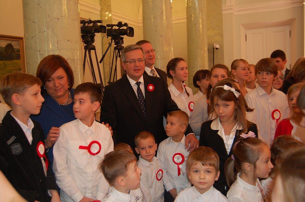 Uczniowie Szkoły Podstawowej  nr 2 w Lipnie w Pałacu Prezydenckim