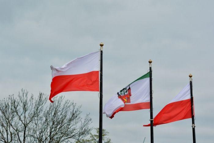 Zdj. nr. 1. Dzień Flagi Rzeczpospolitej Polski