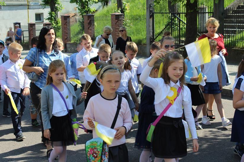 Zdj. nr. 46. Święto Patrona Szkoły Podstawowej nr 5 w Lipnie – św. Jana Pawła II