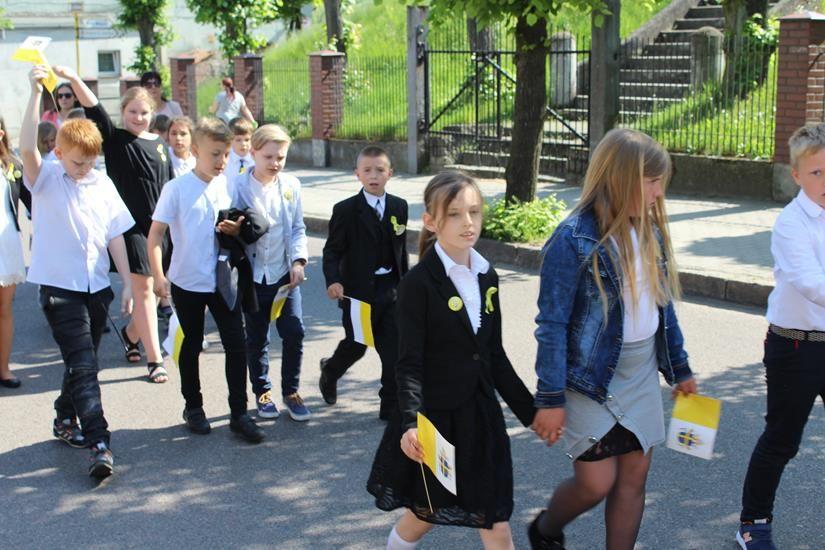 Zdj. nr. 48. Święto Patrona Szkoły Podstawowej nr 5 w Lipnie – św. Jana Pawła II
