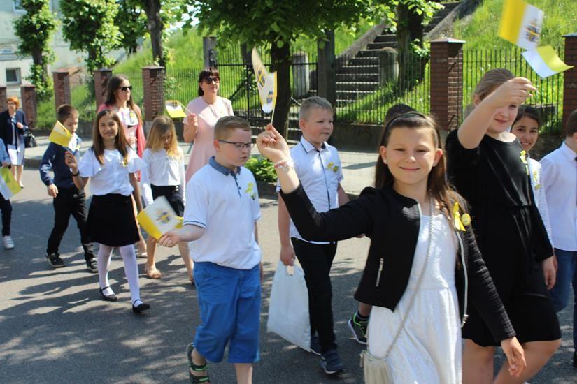 Zdj. nr. 50. Święto Patrona Szkoły Podstawowej nr 5 w Lipnie – św. Jana Pawła II