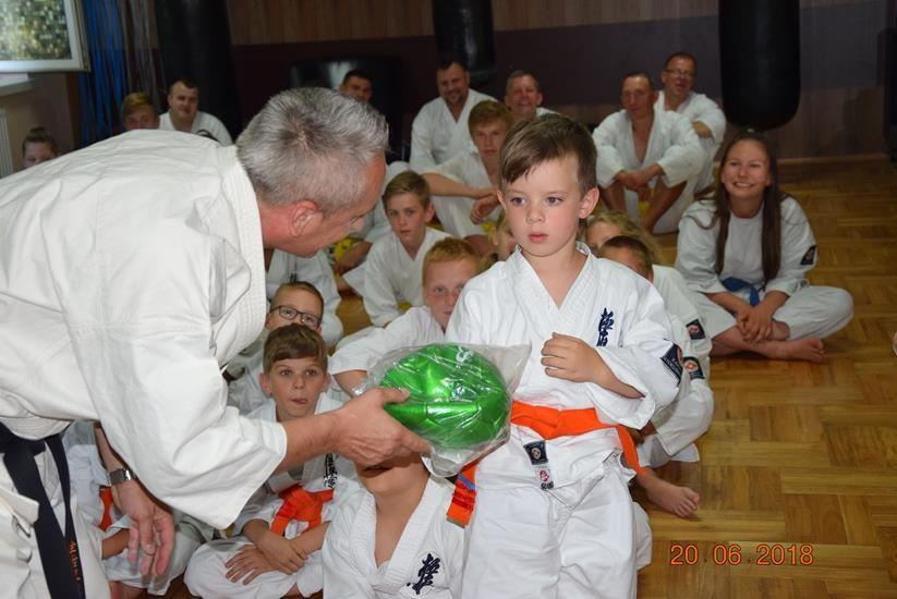 Zdj. nr. 9. Zakończenie sezonu Lipnowskiego Klubu Kyokushin Karate