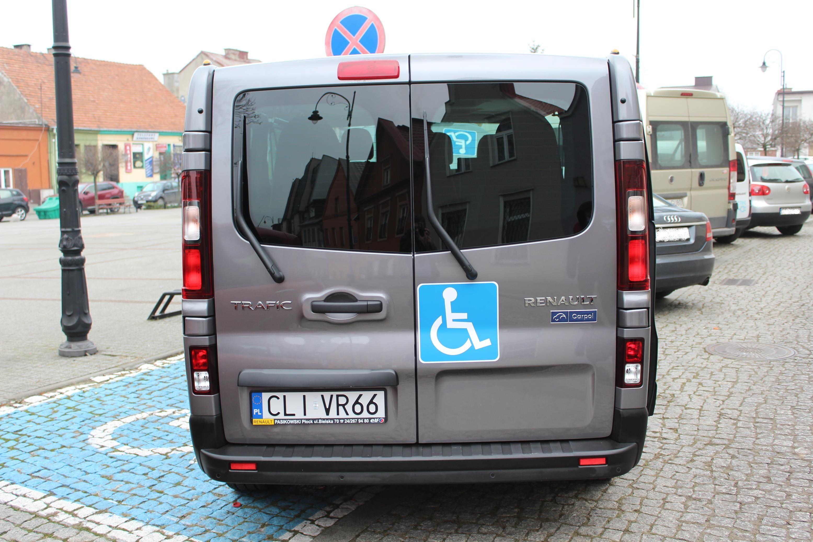 Nowy samochód do przewozu osób niepełnosprawnych - kliknięcie spowoduje powiększenie