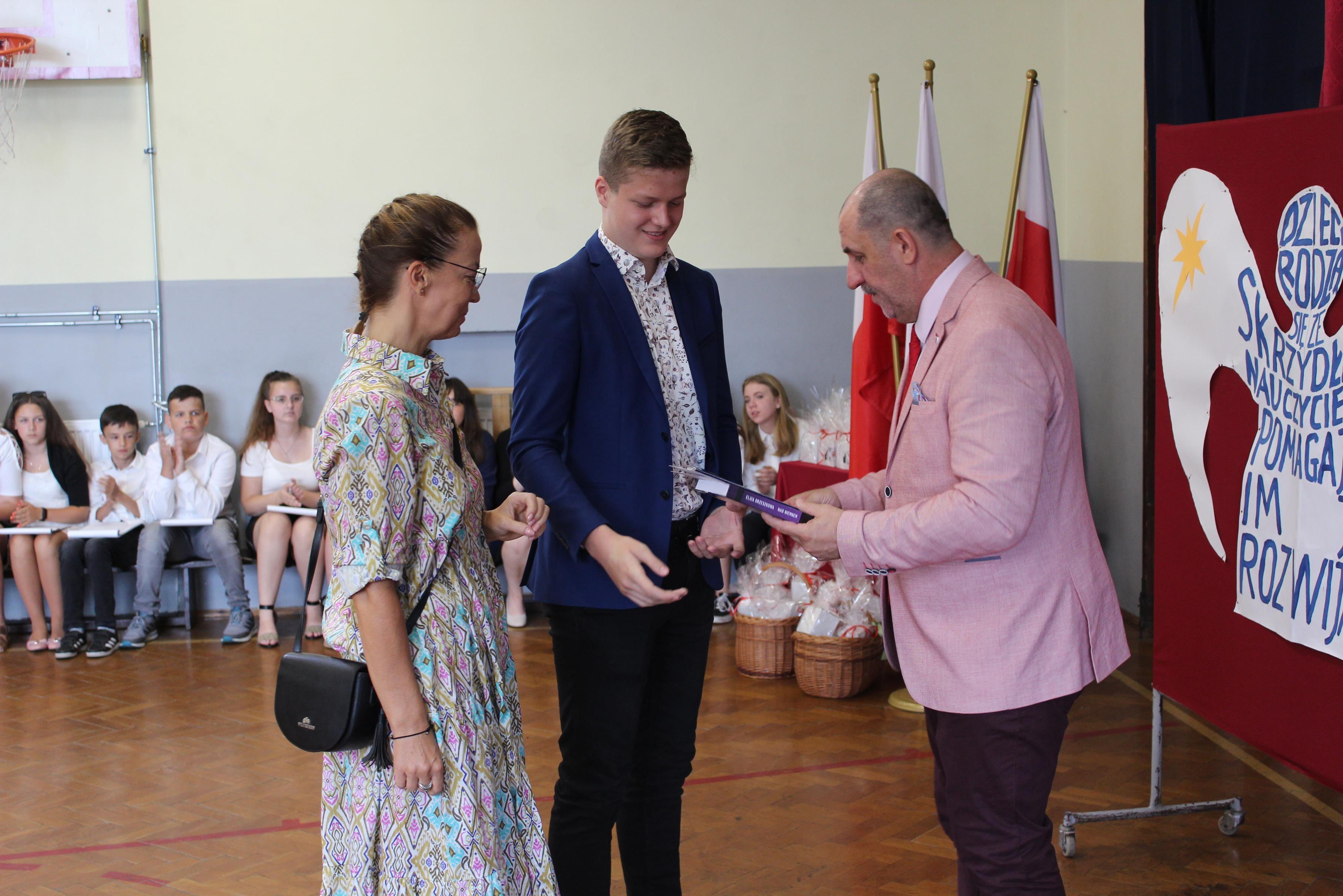 Zdj. nr. 47. Zakończenie roku szkolnego (8 klasy) w SP nr 3 w Lipnie - 25 czerwca 2021 r.