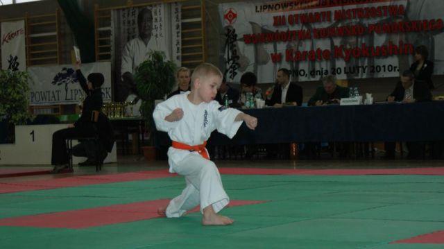 Zdj. nr. 1. Karate Kyokushin - luty 2010