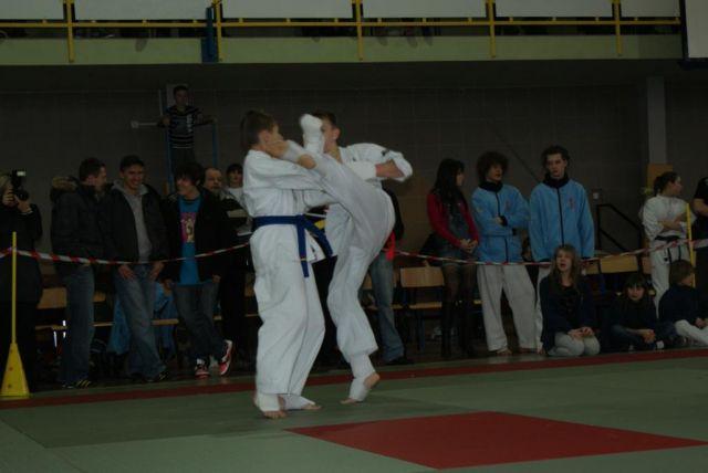 Zdj. nr. 27. Karate Kyokushin - luty 2010