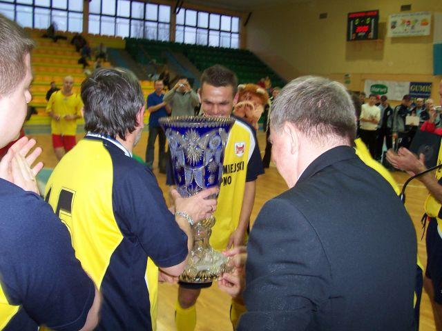 Zdj. nr. 26. IV Toruński Międzynarodowy Turniej Pracowników Samorządowych w halowej piłce nożnej o Puchar Prezydenta Miasta Torunia