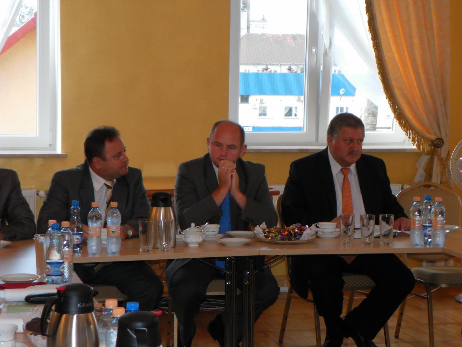 Zdj. nr. 2. Spotkanie w sprawie budowy obwodnicy miasta Lipna - 7 sierpnia 2012