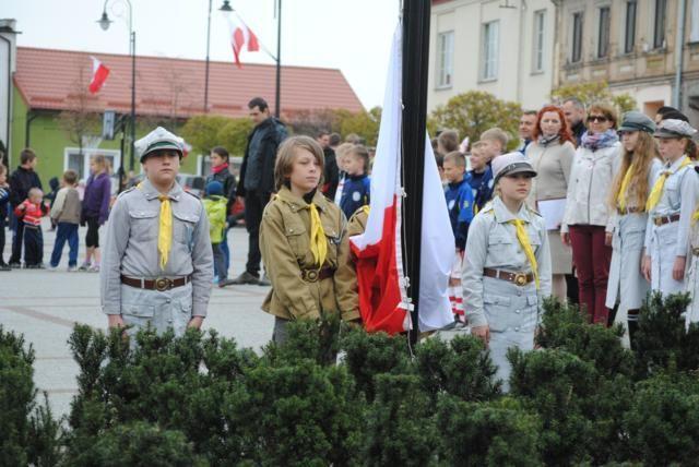 Zdj. nr. 1. Dzień Flagi Rzeczypospolitej Polskiej - 2 maja 2013 roku
